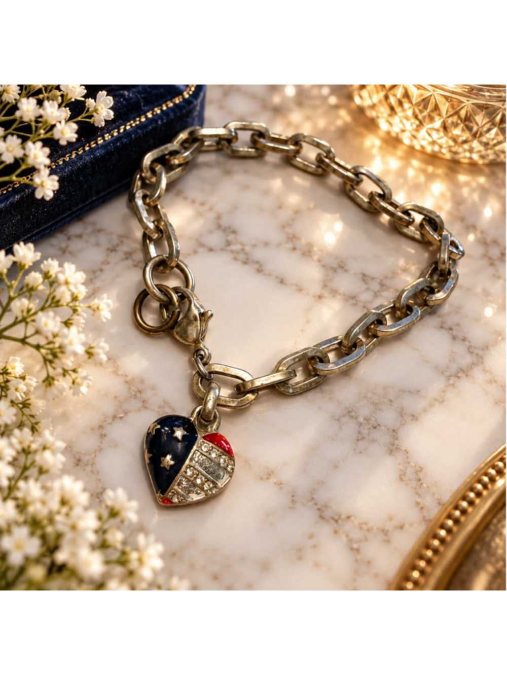 Vintage Style Heart Charm Chain Bracelet Featuring Patriotic American Flag